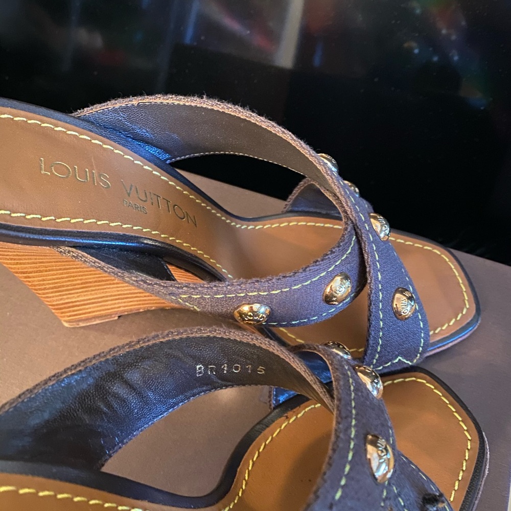 Auth Louis Vuitton Wedges 37